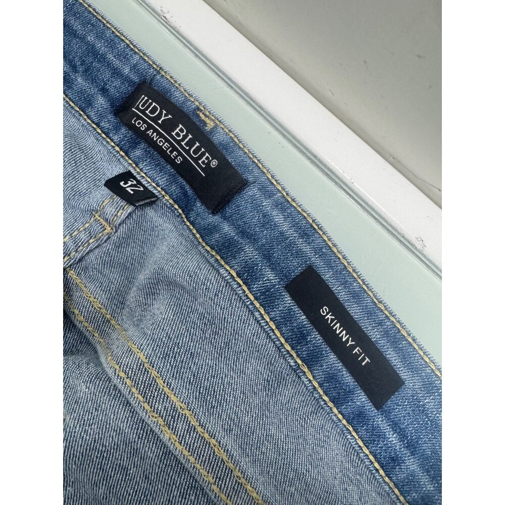Judy Blue Women's Skinny Fit Jeans Sz 32X29 Stretch Light Wash Distressed Denim - Picture 5 of 11